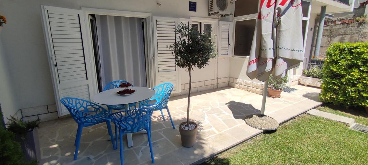 Apartment Garden Residence With Private Parking Split Exteriör bild